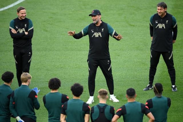 c7娱乐入口-争三冠！抢金球！6万红军球迷出征巴黎